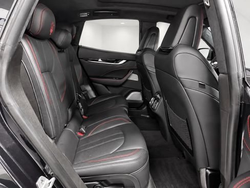 Used 2022 Maserati Levante Modena S AWD/4WD image 22