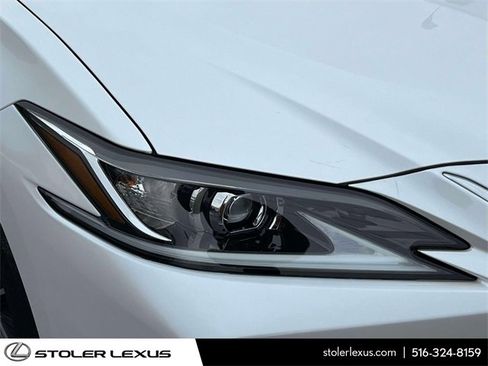 Used 2023 Lexus ES 250 w/ Premium Package image 13
