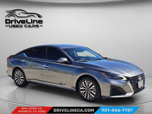 Used 2023 Nissan Altima 2.5 SV image 8