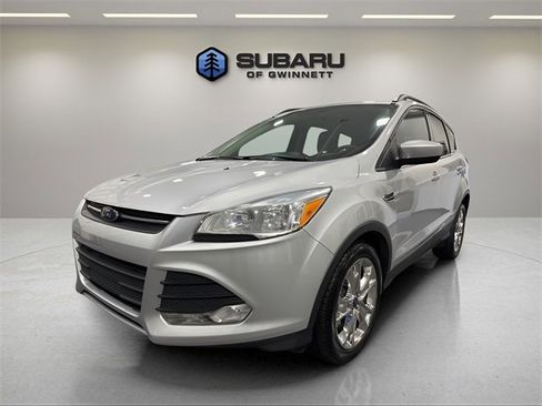 Used 2015 Ford Escape SE w/ Equipment Group 201A image 1