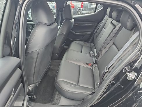Used 2023 MAZDA MAZDA3 s image 24