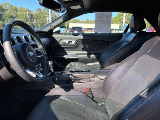 Used 2020 Ford Mustang Premium RWD image 9