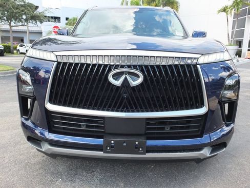 Used 2025 INFINITI QX80 Sensory AWD/4WD image 9