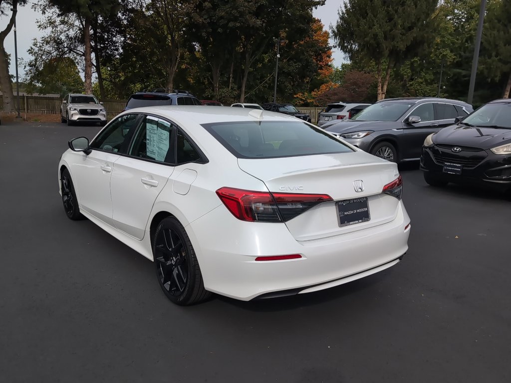 Used 2023 Honda Civic Sport image 10