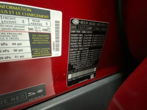 Used 2017 Land Rover Discovery HSE Luxury image 59