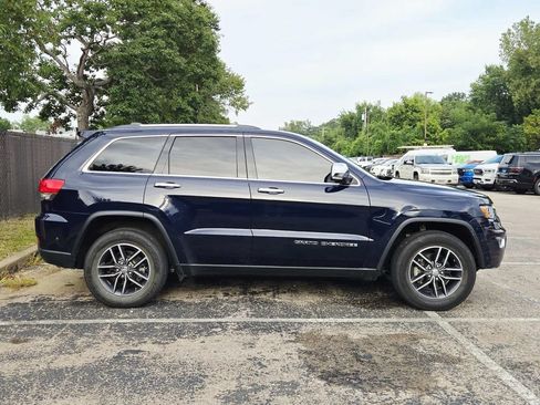 Used 2018 Jeep Grand Cherokee Limited AWD/4WD image 2