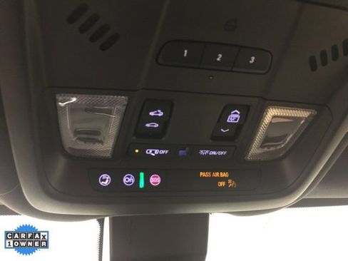 Used 2024 Chevrolet Equinox Premier image 30