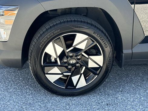 Certified 2025 Hyundai Kona SEL AWD/4WD image 30