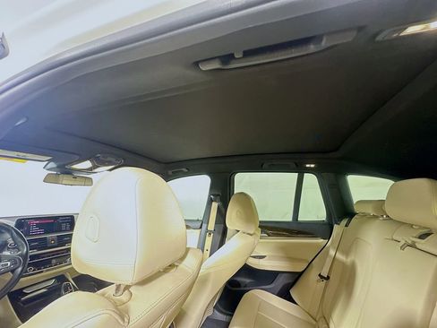 Used 2019 BMW X3 xDrive30i w/ Premium Package AWD/4WD image 13