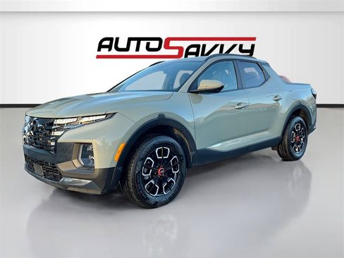 Used 2022 Hyundai Santa Cruz Limited image 3