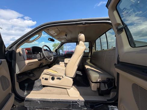 Used 2005 Ford F250 Lariat AWD/4WD image 18