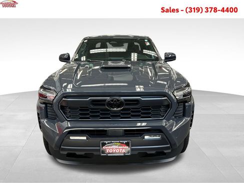 Certified 2026 Toyota Tacoma TRD Sport AWD/4WD image 10