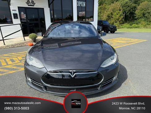 Used 2015 Tesla Model S P85D AWD/4WD image 2