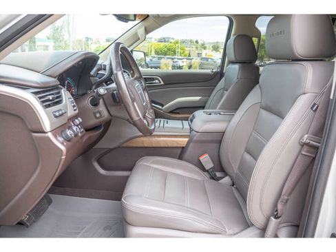 Used 2019 GMC Yukon Denali w/ Denali Ultimate Package AWD/4WD image 18