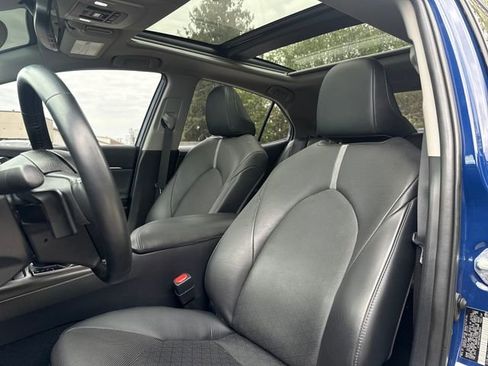 Used 2024 Toyota Camry XSE w/ Navigation Package image 12