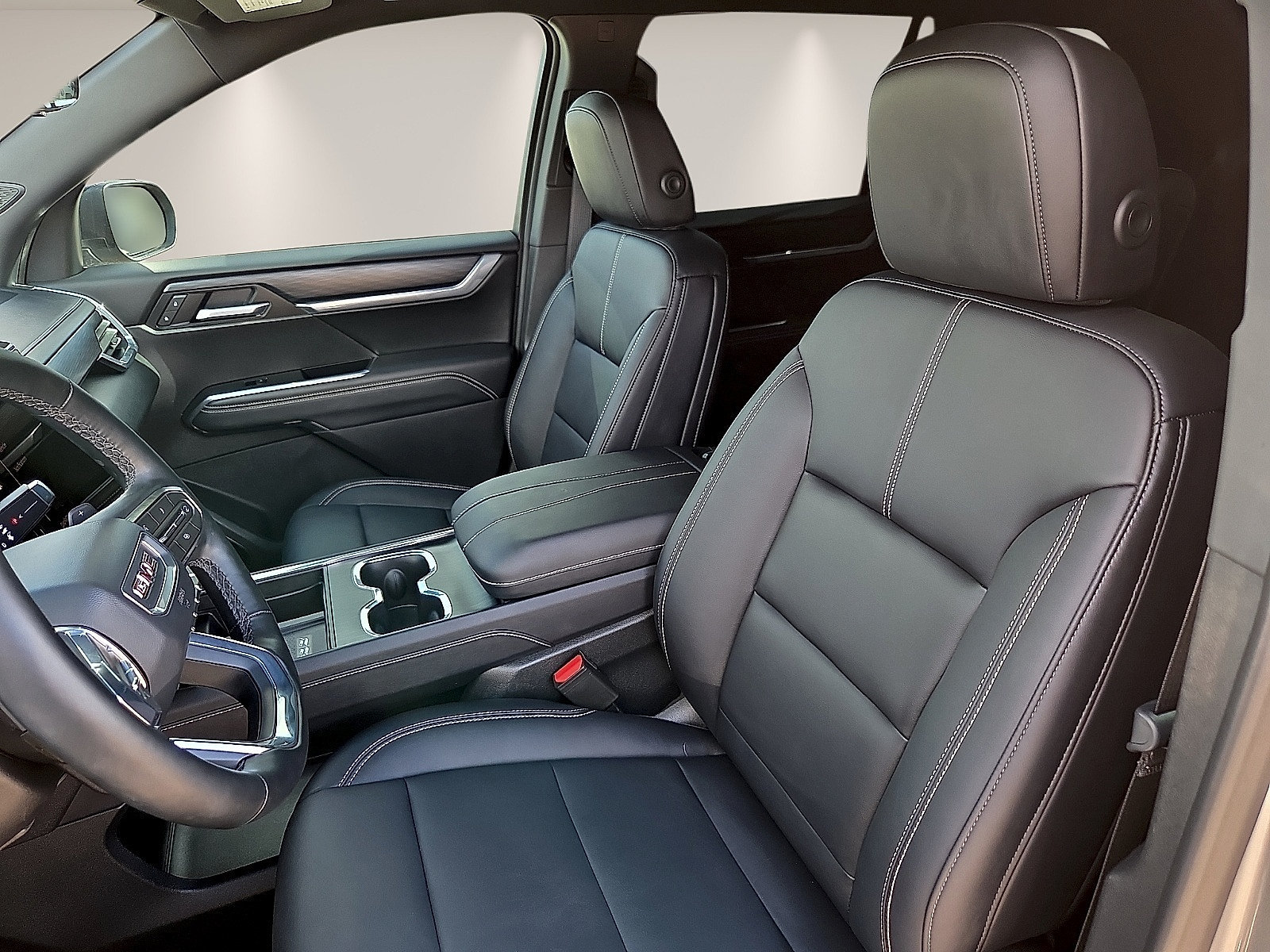 Used 2026 GMC Acadia Elevation w/ Elevation Premium Package FWD image 15