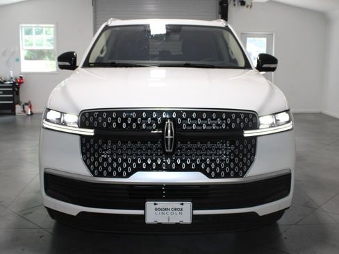 New 2025 Lincoln Navigator Reserve image 67