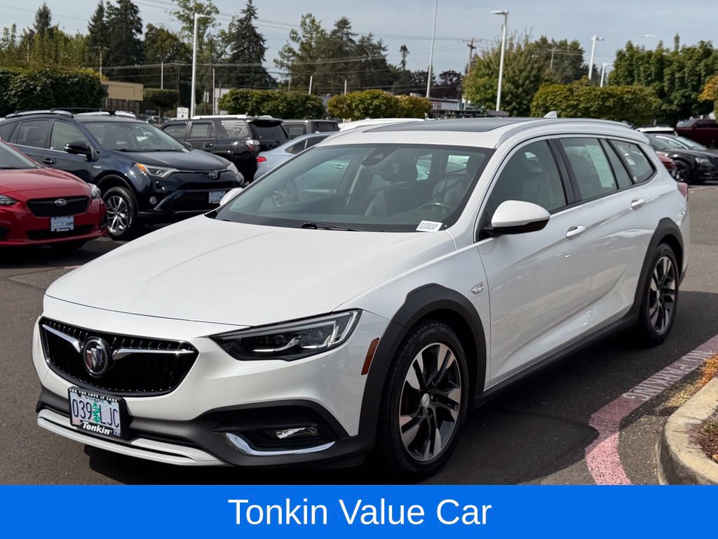 Used 2018 Buick Regal Essence w/ Driver Confidence Package #1 AWD/4WD image 4