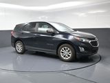 Used 2020 Chevrolet Equinox LS w/ LS Convenience Package image 2