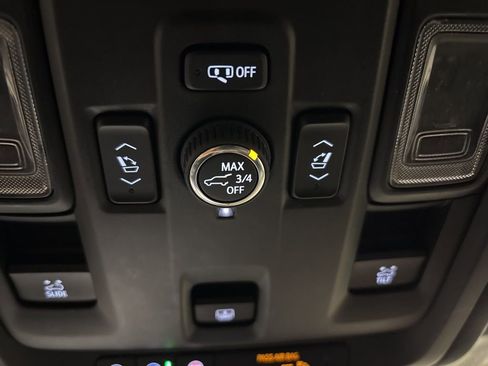 Certified 2021 Chevrolet Tahoe High Country w/ Premium Package image 32