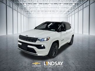 Used 2022 Jeep Compass High Altitude video 1