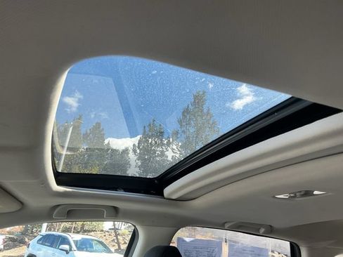 Used 2012 Honda CR-V EX image 22