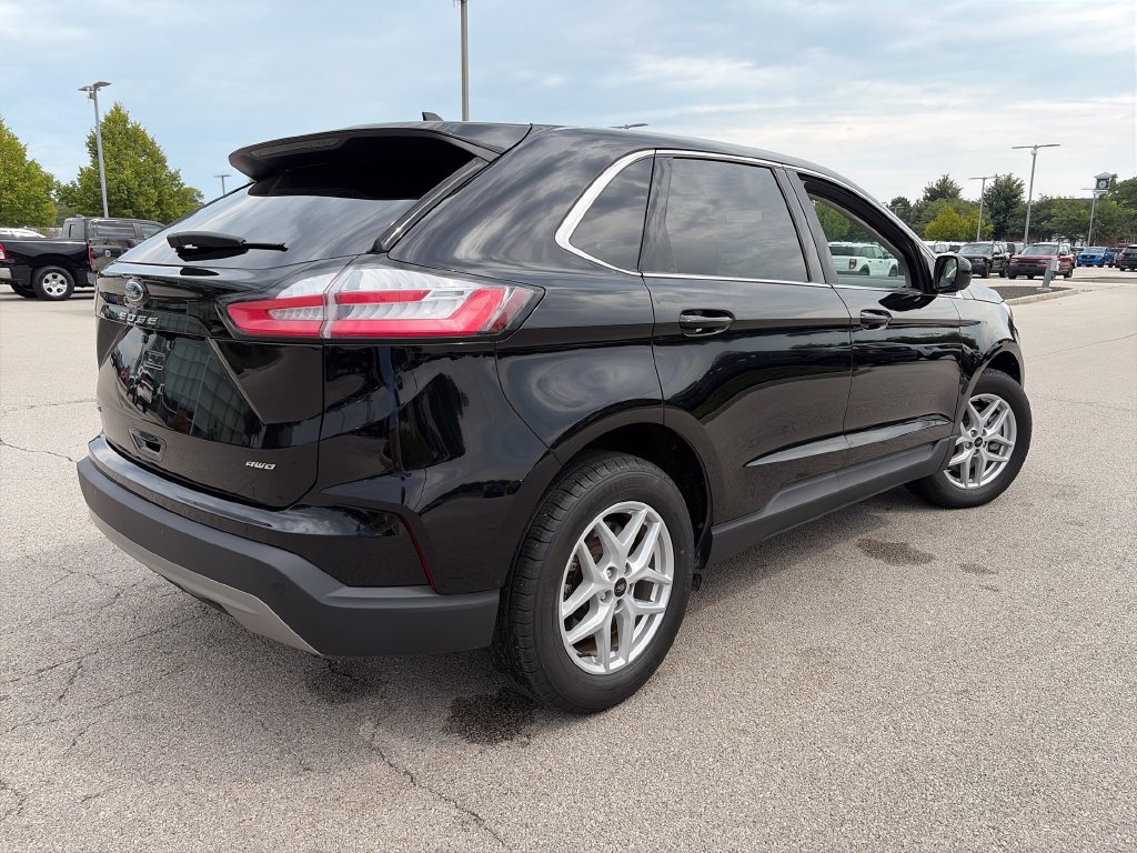 Used 2024 Ford Edge SEL w/ Convenience Package AWD/4WD image 7