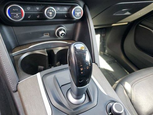 Used 2018 Alfa Romeo Stelvio Ti AWD/4WD image 28