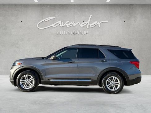 Used 2022 Ford Explorer XLT image 4
