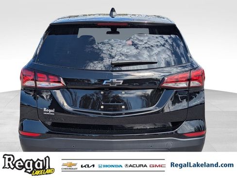Used 2024 Chevrolet Equinox LS w/ LS Convenience Package image 4