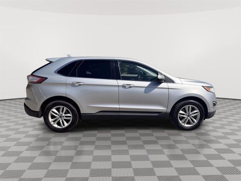Used 2015 Ford Edge SEL w/ Equipment Group 201A AWD/4WD image 9