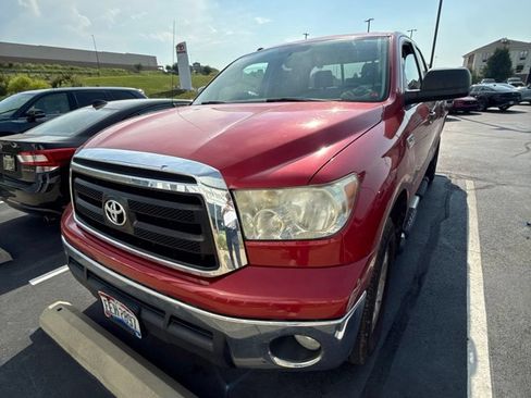 Used 2013 Toyota Tundra 4x4 Double Cab w/ TRD Off-Road Pkg image 2
