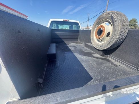 Used 2011 Ford F550 4x4 SuperCab Super Duty w/ PWR Equipment Group image 12