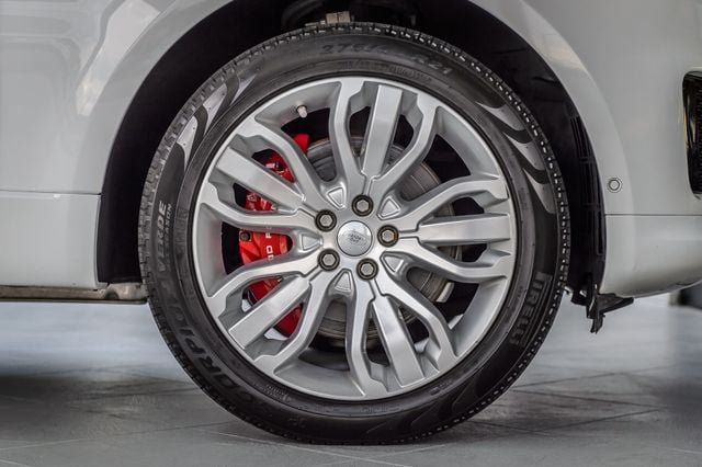 Used 2018 Land Rover Range Rover Sport Supercharged AWD/4WD image 17