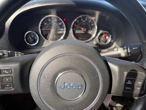 Used 2012 Jeep Wrangler Unlimited Sport image 22