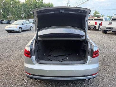 Used 2019 Audi A4 2.0T Premium FWD image 6