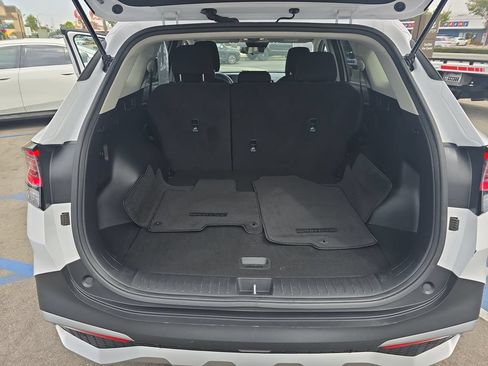 Used 2025 Kia Sportage LX FWD image 20