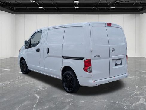 Used 2019 Nissan NV200 SV w/ Navigation Package FWD image 3