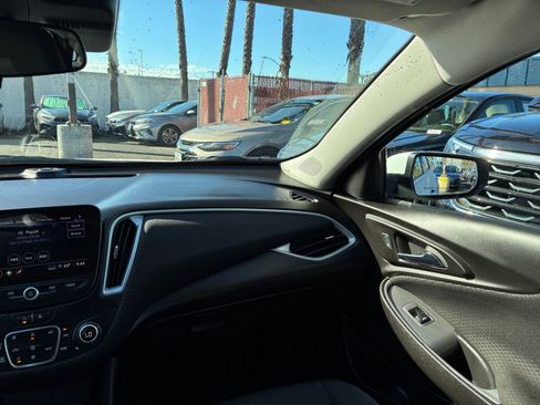 Used 2024 Chevrolet Malibu LT image 36