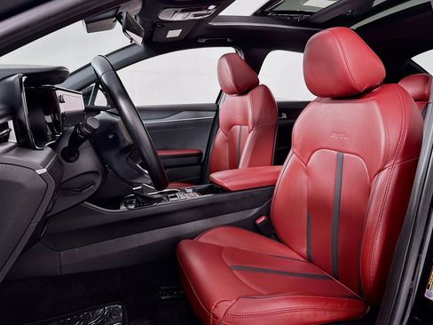 Used 2023 Kia K5 GT-Line image 16