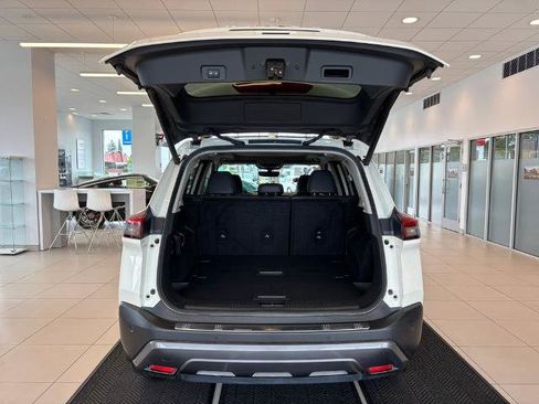 Certified 2023 Nissan Rogue SL w/ SL Premium Package AWD/4WD image 10
