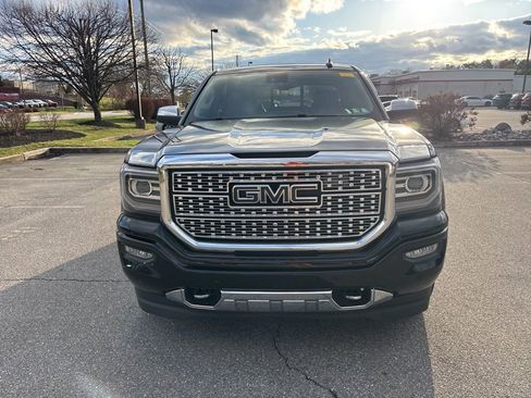 Used 2018 GMC Sierra 1500 Denali w/ Denali Ultimate Package AWD/4WD image 7