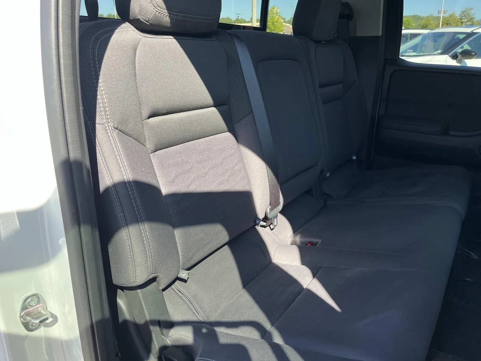 Used 2024 Nissan Frontier SV RWD image 22