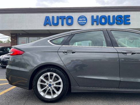 Used 2019 Ford Fusion SEL FWD image 38