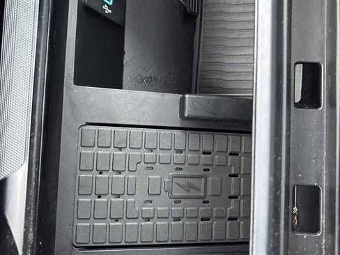 Used 2024 Ford F350 Platinum image 16