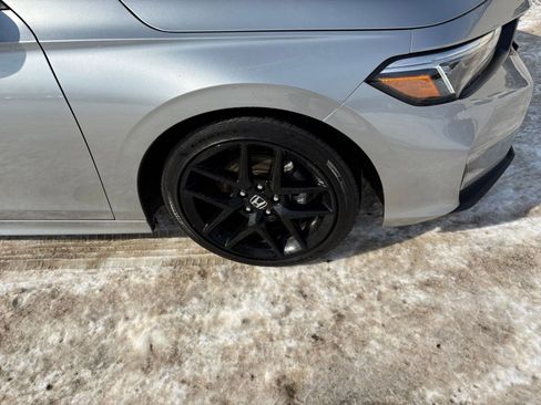 Used 2025 Honda Civic Sport image 29