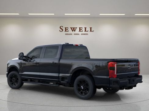 Used 2024 Ford F250 Lariat w/ Lariat Ultimate Package AWD/4WD image 3