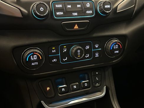 Used 2018 GMC Terrain SLT w/ Preferred Package AWD/4WD image 15