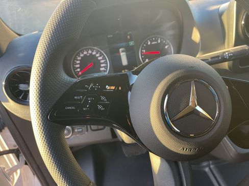 Used 2025 Mercedes-Benz Sprinter 2500 image 14