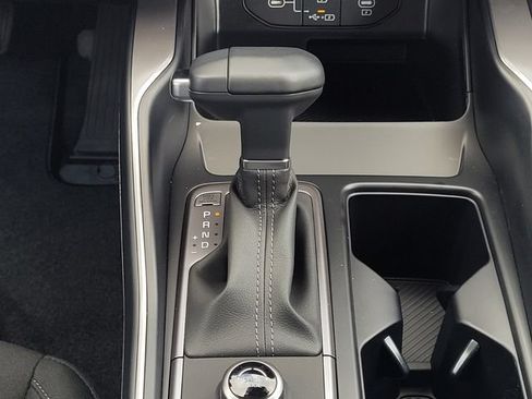 New 2026 Kia Sorento LX FWD image 17
